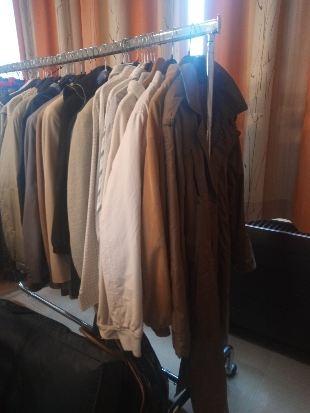 Kostuum, blazer, hemden, overhemden, gekleden broeken, jeans, Ophalen, Zo goed als nieuw