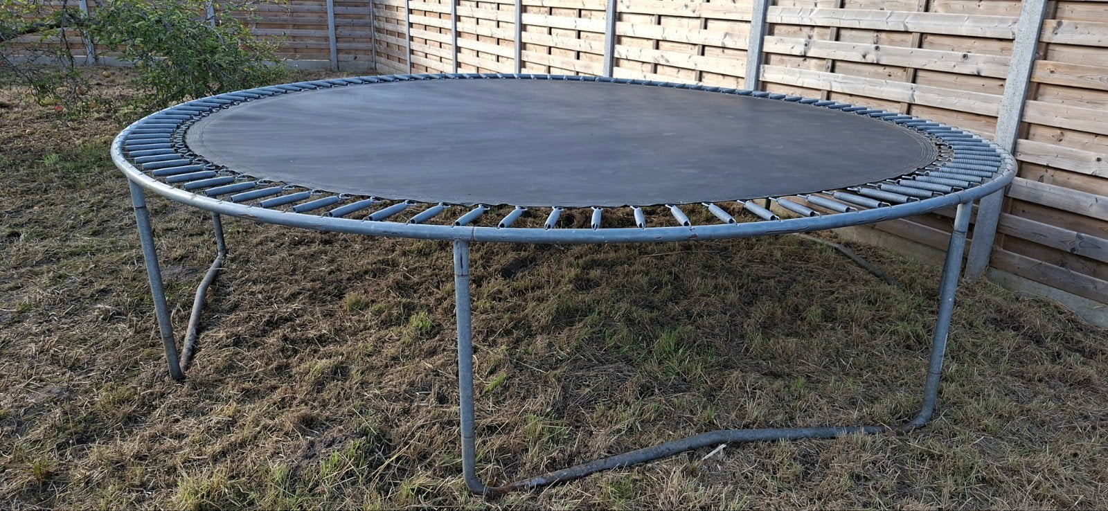 trampoline, Enlèvement, Utilisé