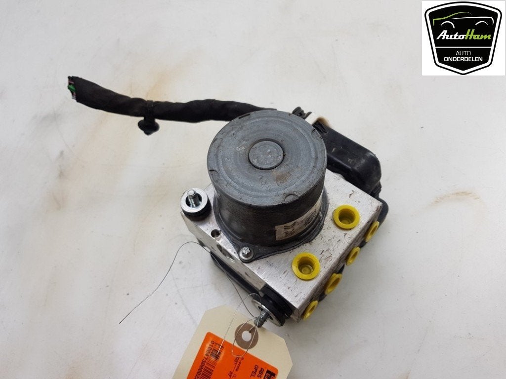 BLOC ABS (FREINS ANTI-BLOCAGE) Opel Combo Cargo, Robert Bosch AG, Opel, Utilisé, Robert-Bosch-Allee 1
74232  Abstatt, DE