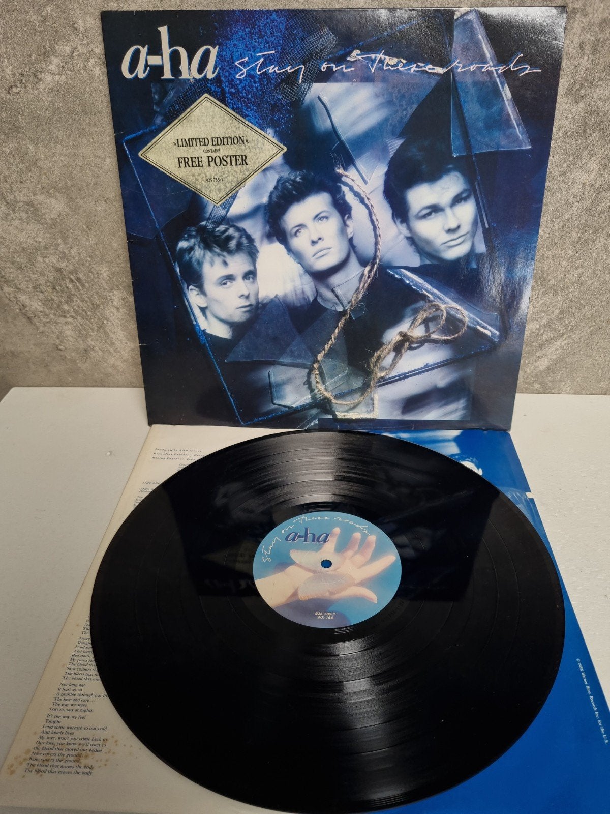 a-ha Stay On These Roads, CD & DVD, Vinyles | Rock, Enlèvement ou Envoi