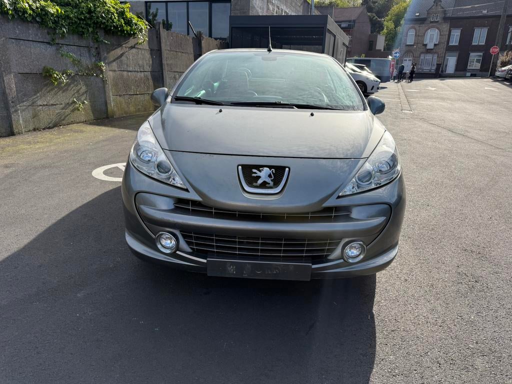 Peugeot 207 cabriolet 1.6 essence, Autos, Cuir, Argent ou Gris, Achat, Entreprise
