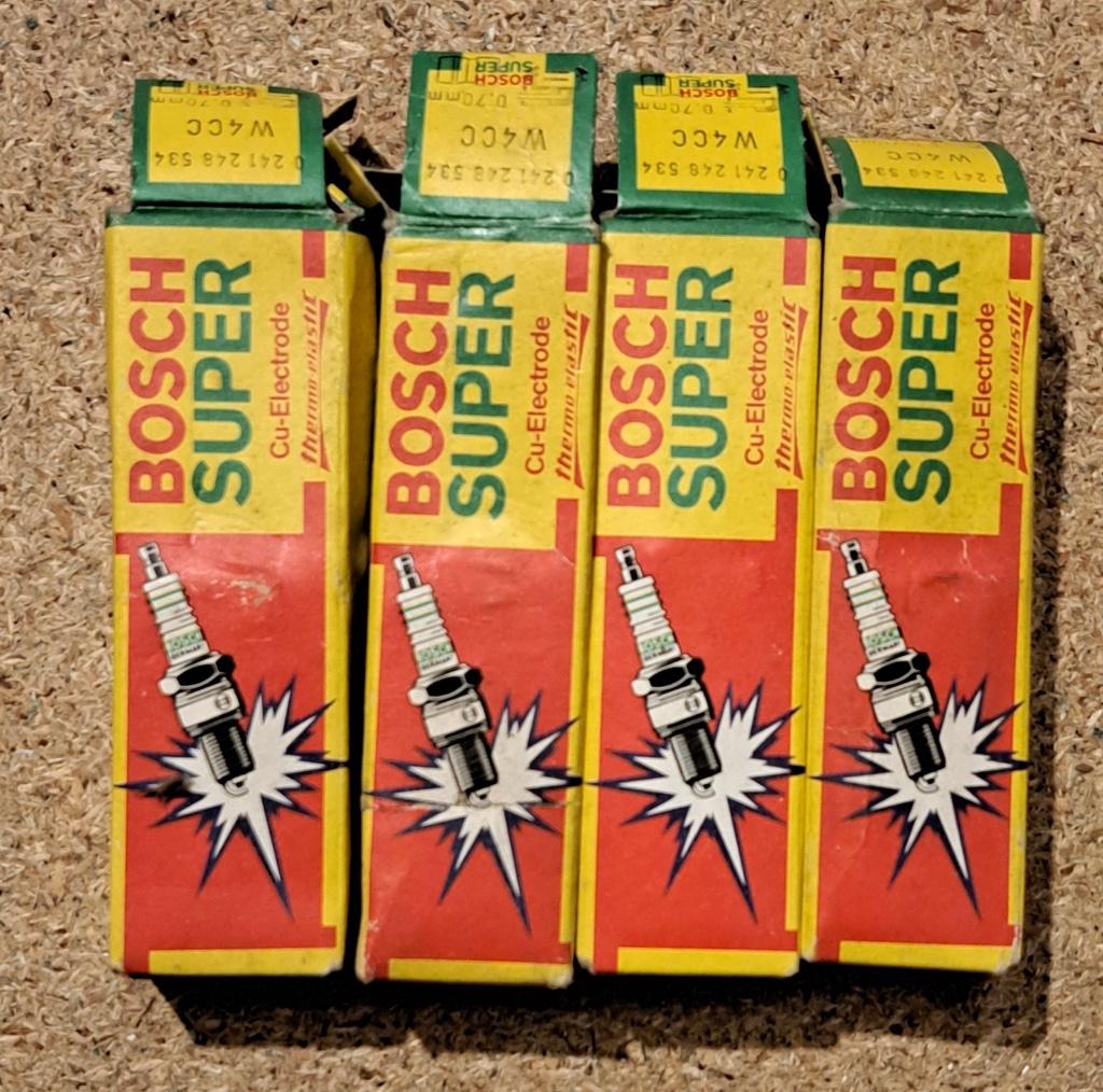 ALFASUD 1200 TI - 4 bougies BOSCH - NEUF, Enlèvement ou Envoi, Neuf, Alfa Romeo