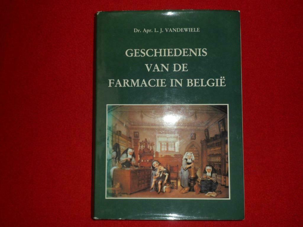 Dr. Apr. L.J. Vandewiele: Geschiedenis v. d. farmacie in Bel, Boeken, Ophalen of Verzenden, Gelezen, L.J. Vandewiele