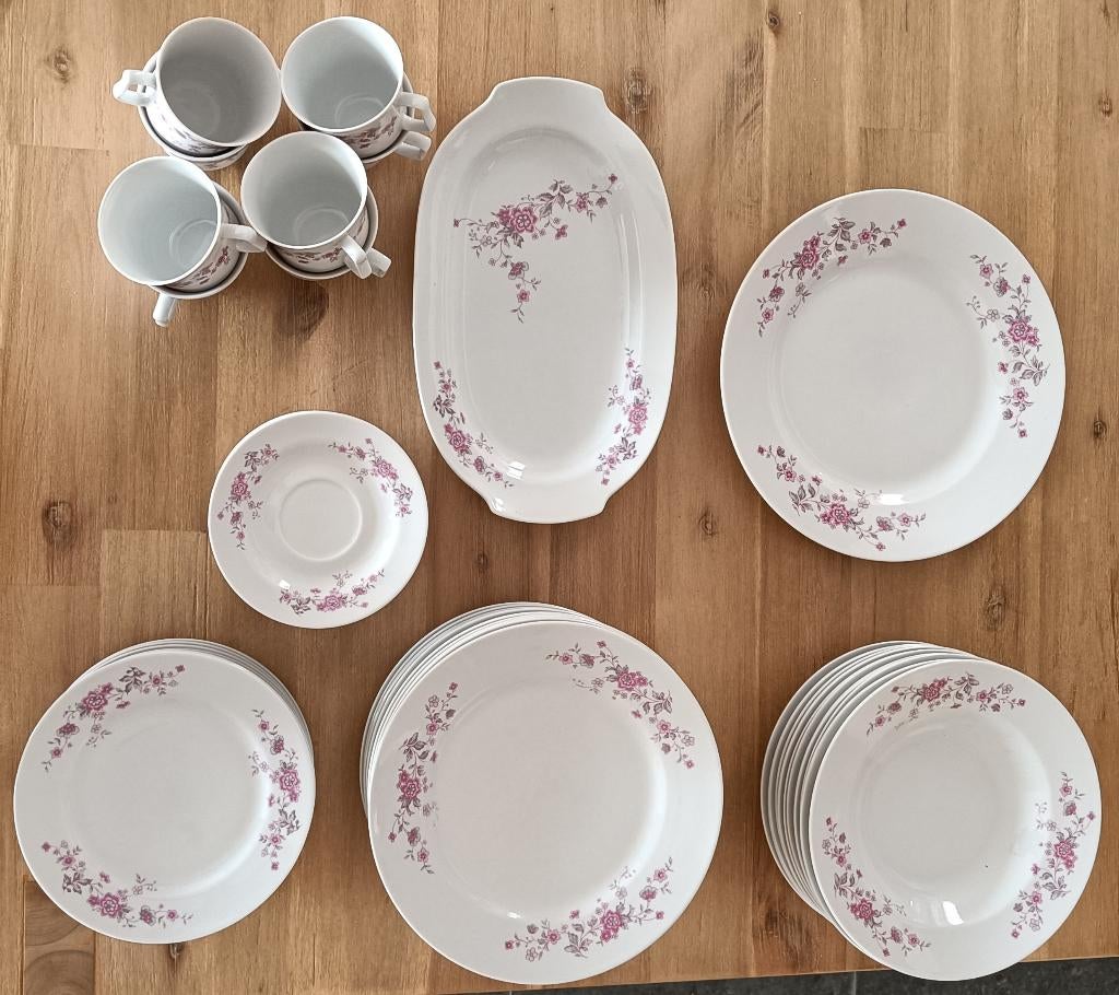 Prachtig vintage porseleinen servies uit de jaren ’70, Huis en Inrichting, Ophalen, Gebruikt, Porselein, Compleet servies