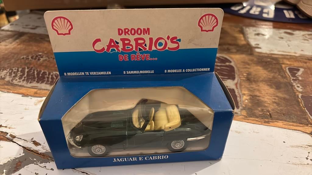 Maisto Shell collection Jaguar E cabriolet in BOX, Hobby & Loisirs créatifs, Voitures miniatures | 1:24, Enlèvement, Comme neuf