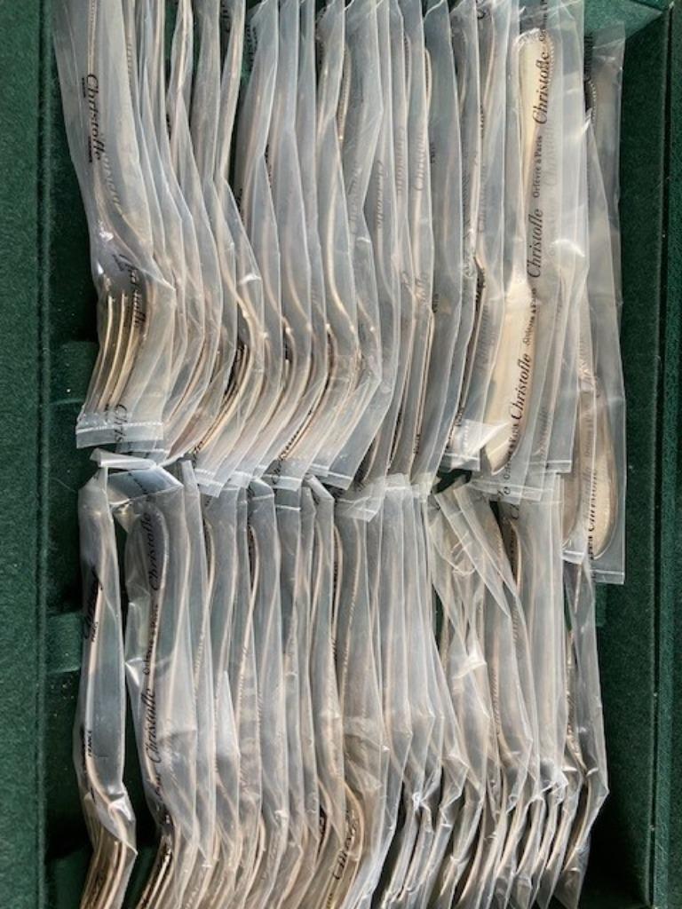 Christofle Malmaison 127 couverts en métal argenté neufs, Enlèvement