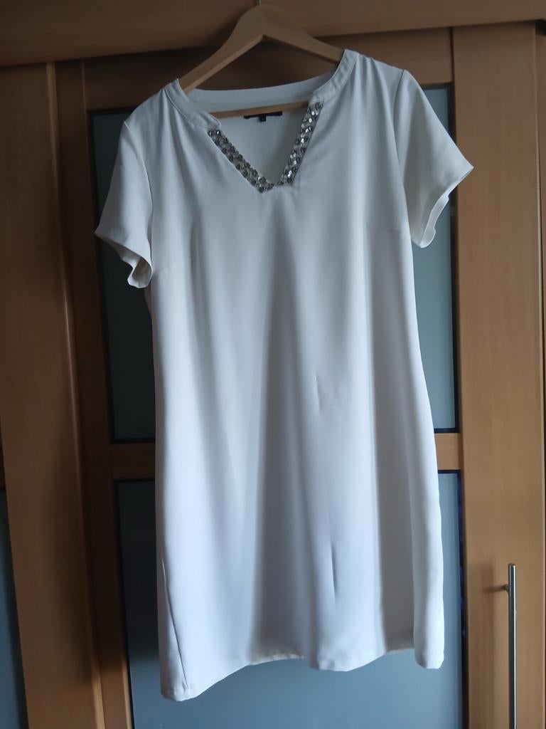 Mooi wit kleedje van lola liza - maat 44 (xl), Ophalen of Verzenden, Maat 42/44 (L), Wit