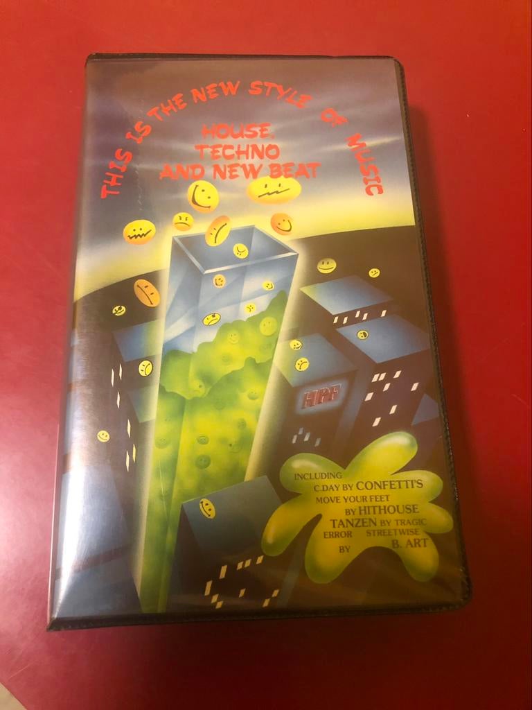 VHS tape House Techno & New Beat at Cherry Moon Lokeren 1989, Enlèvement ou Envoi, Neuf, dans son emballage