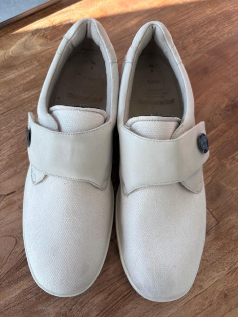 Chaussures Solidus taille 41, Beige, Comme neuf, Autres types, Enlèvement ou Envoi
