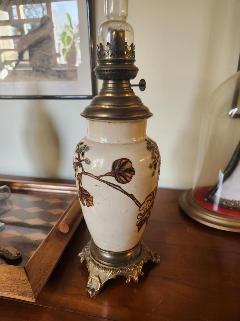Lampe à pétrole, Enlèvement