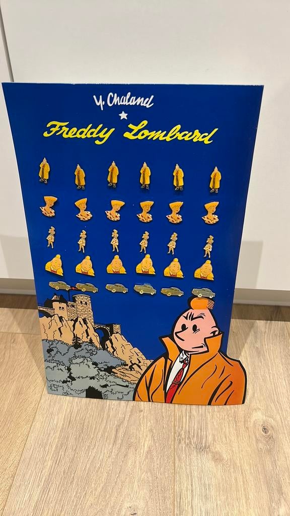 Yves chaland 1990 freddy lombard winkeldisplay met 30 pins, Ophalen of Verzenden, Zo goed als nieuw