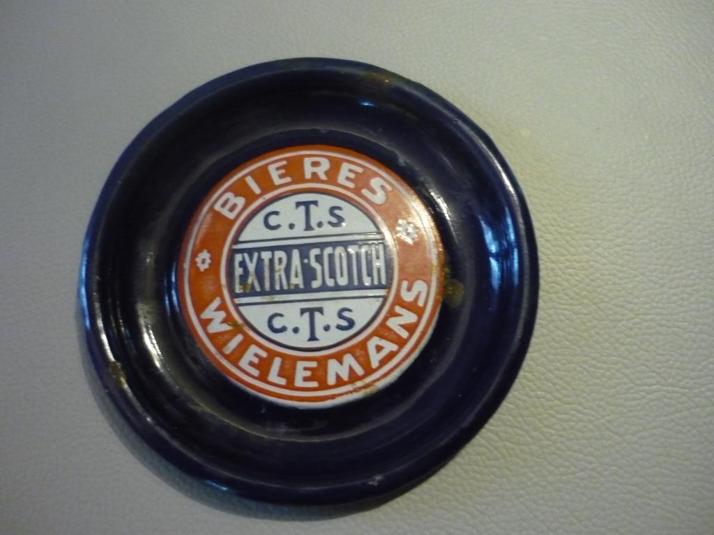 Geëmailleerde onderzetter - Scotch C.T.S. - Wielemans beers, Verzamelen, Verzenden