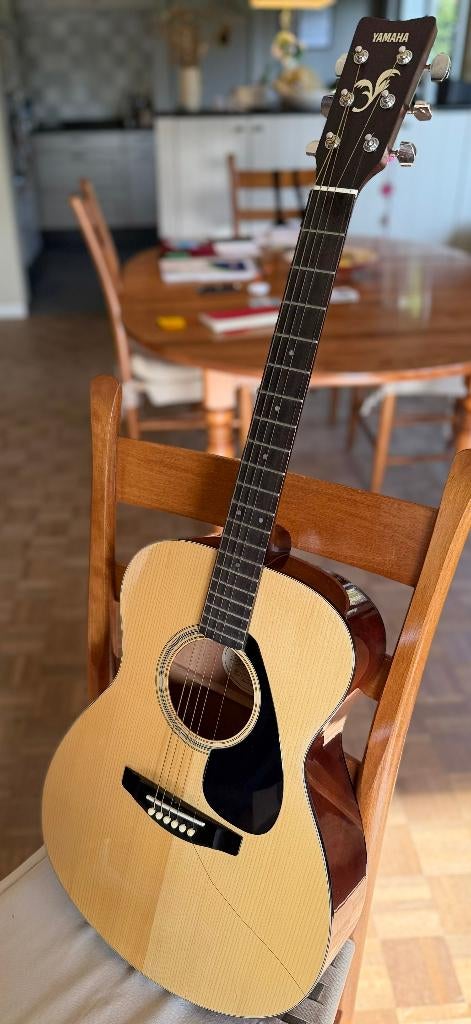Yamaha FS310A, Enlèvement ou Envoi, Comme neuf, Guitare Western ou Guitare Folk