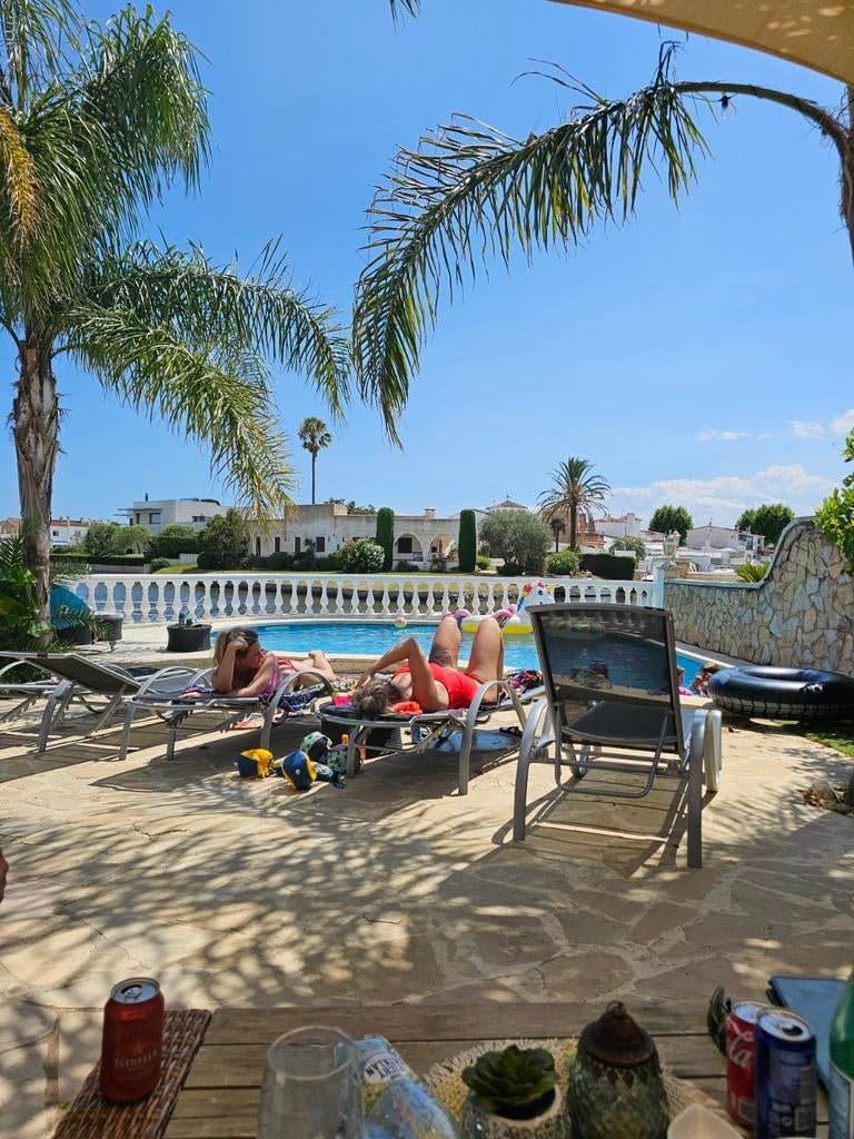 Vakantievilla EmpuriaBrava met zwembad, aanlegplaats te huur, Climatisation, 1 chambre
