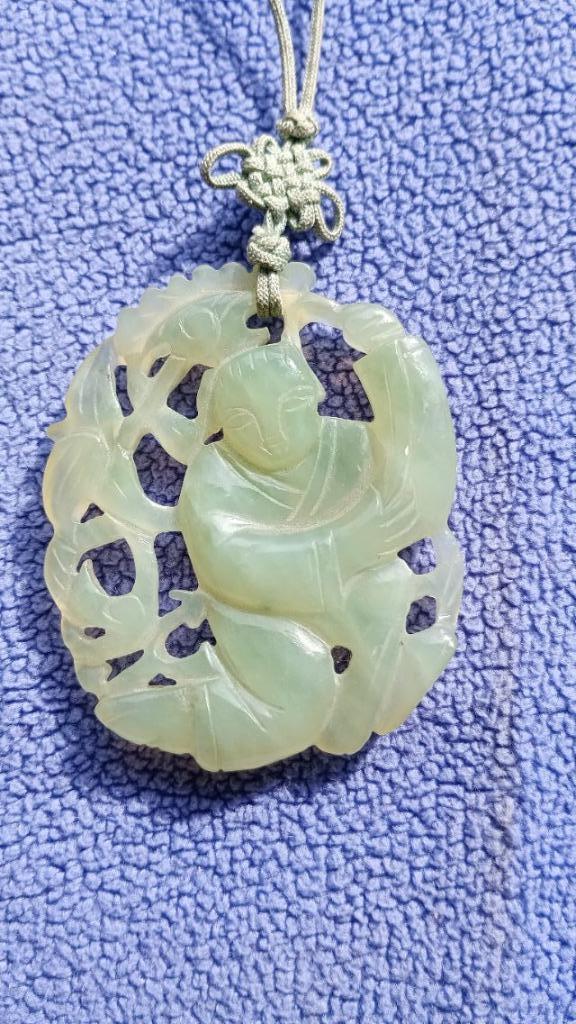 Pendentif en jade authentique avec certificat, Enlèvement ou Envoi