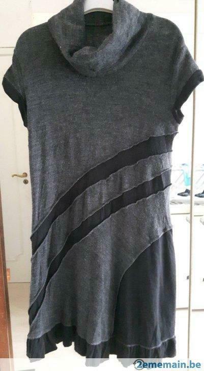 robe -tunique grise et noire en laine extensible 40-42-Italy, Enlèvement ou Envoi, Porté