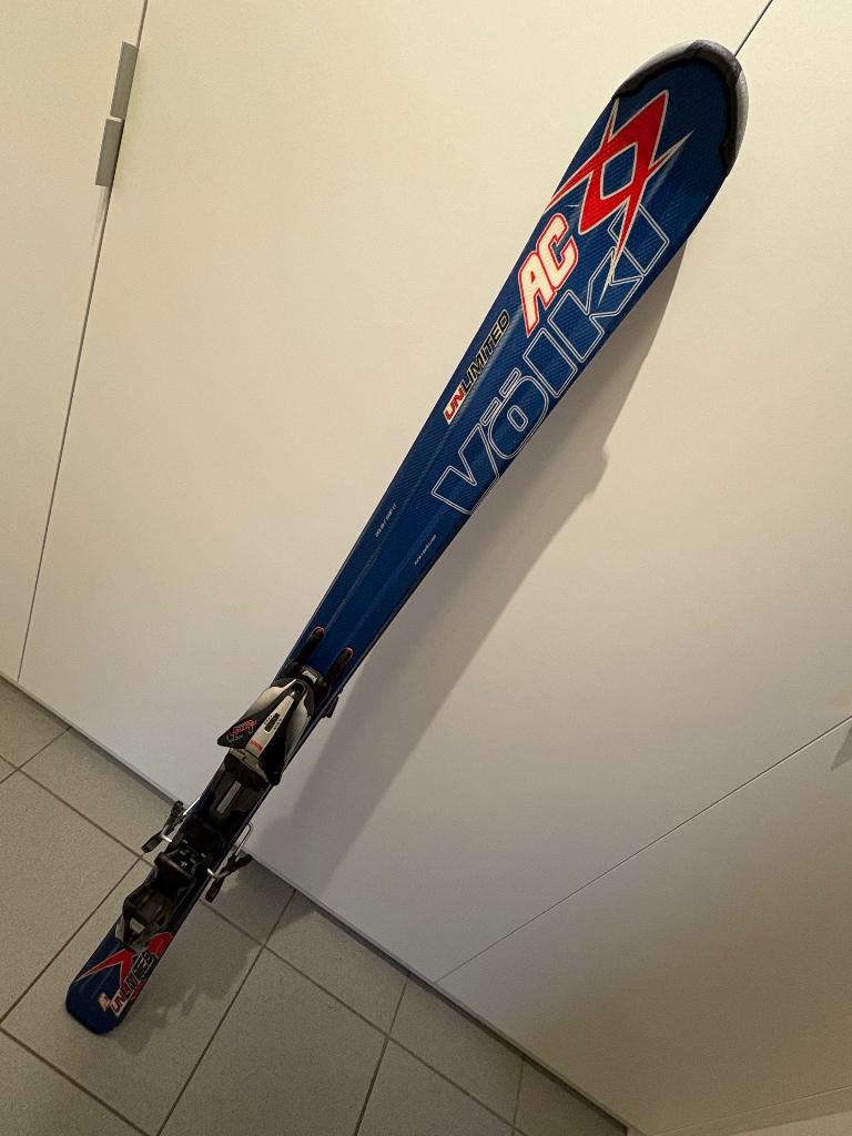 Ski’s Völkl, 140 tot 160 cm, Gebruikt, Ophalen, Overige merken