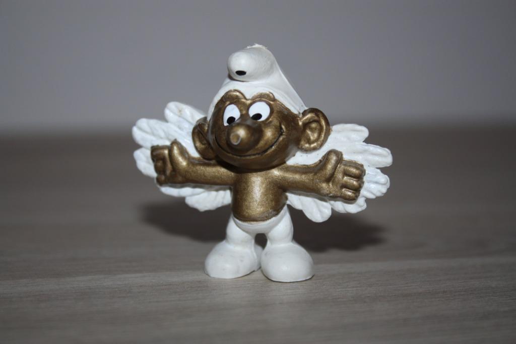 Variant vliegende smurf , Goudkleurig , Bully 1973 Peyo, Collections, Schtroumpfs, Enlèvement ou Envoi, Utilisé, Autres Schtroumpfs