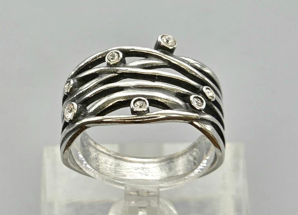 Bague vintage en argent avec cristaux Swarovski. 2025/570, Envoi, Argent, Bague, Avec pierre précieuse