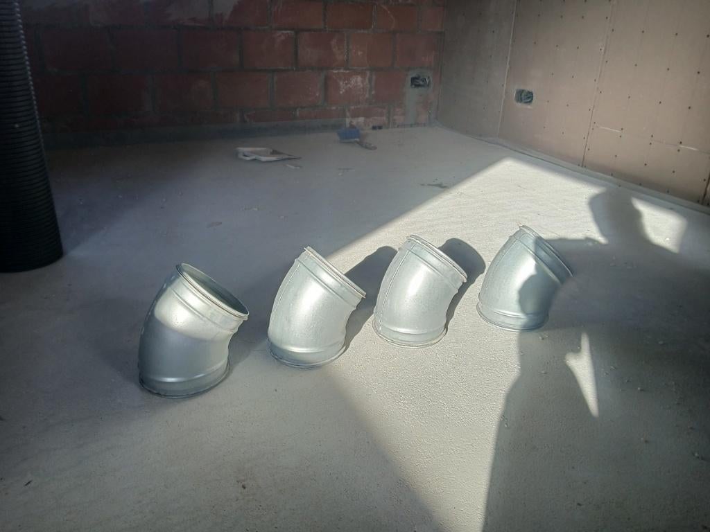 tuyau en spirale de 180 mm et 4 coudes à 135 degrés 160 mm, Enlèvement, Comme neuf, Ventilateur et Extracteur