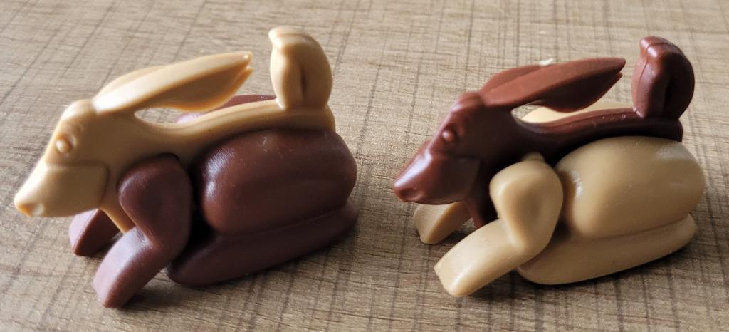 2 miniatuur konijntjes (Kindersurprise), Verzamelen, Ophalen of Verzenden, Zo goed als nieuw