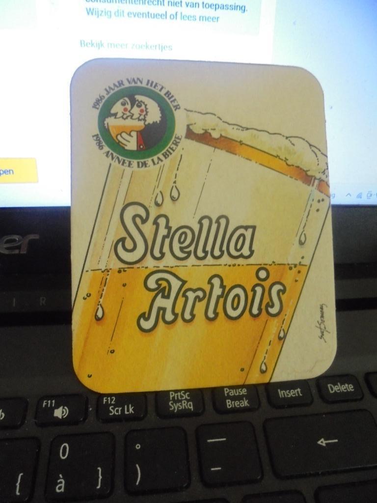 stella artois jaar van het bier 1986, Ophalen of Verzenden, Zo goed als nieuw, Viltje(s), Stella Artois