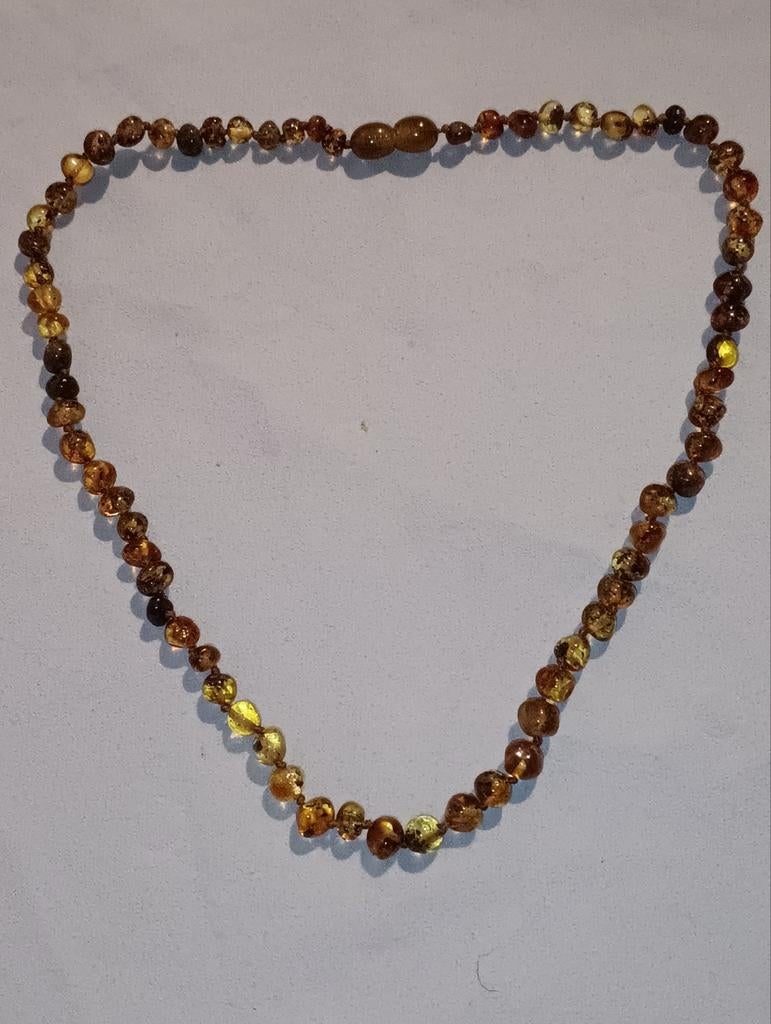 Collier en ambre verte de la Lituanie, Enlèvement ou Envoi, Neuf, Pierre ou Minéral