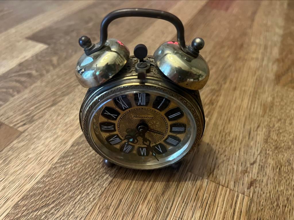 Reveil Blessing ancien / vintage, Antiquités & Art, Antiquités | Horloges, Enlèvement ou Envoi