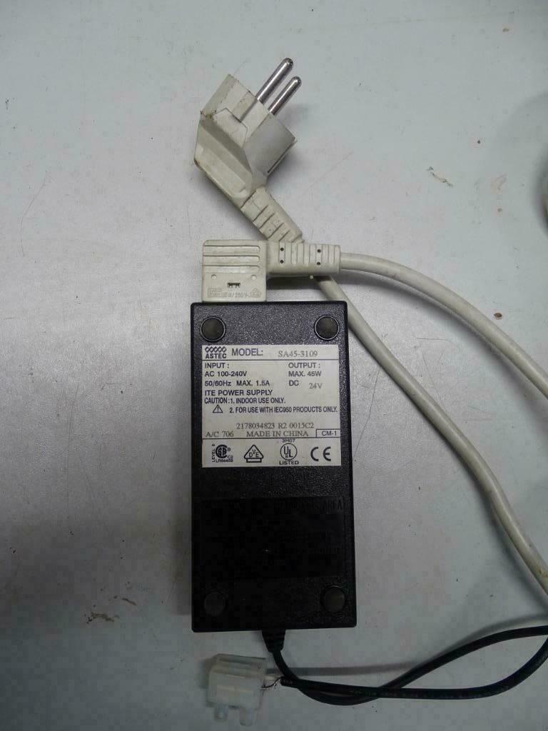 Voeding 24Vdc-45W, Ophalen of Verzenden, Zo goed als nieuw
