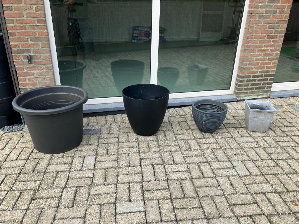 Bloempotten te koop (prijzen zie beschrijving), Enlèvement, Utilisé, Synthétique, Intérieur