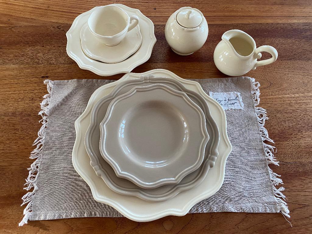 Servies, Huis en Inrichting, Keuken | Servies, Ophalen, Keramiek, Overige typen, Zo goed als nieuw