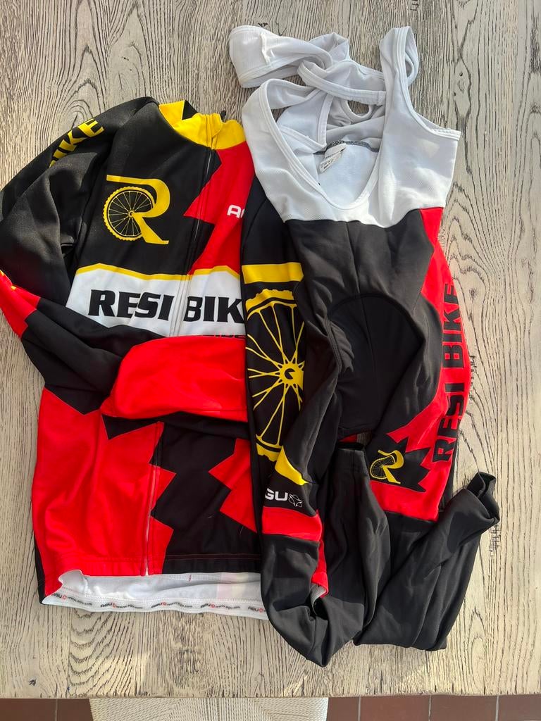 Wielerkledij Agu, Ophalen of Verzenden, Gebruikt, Kleding