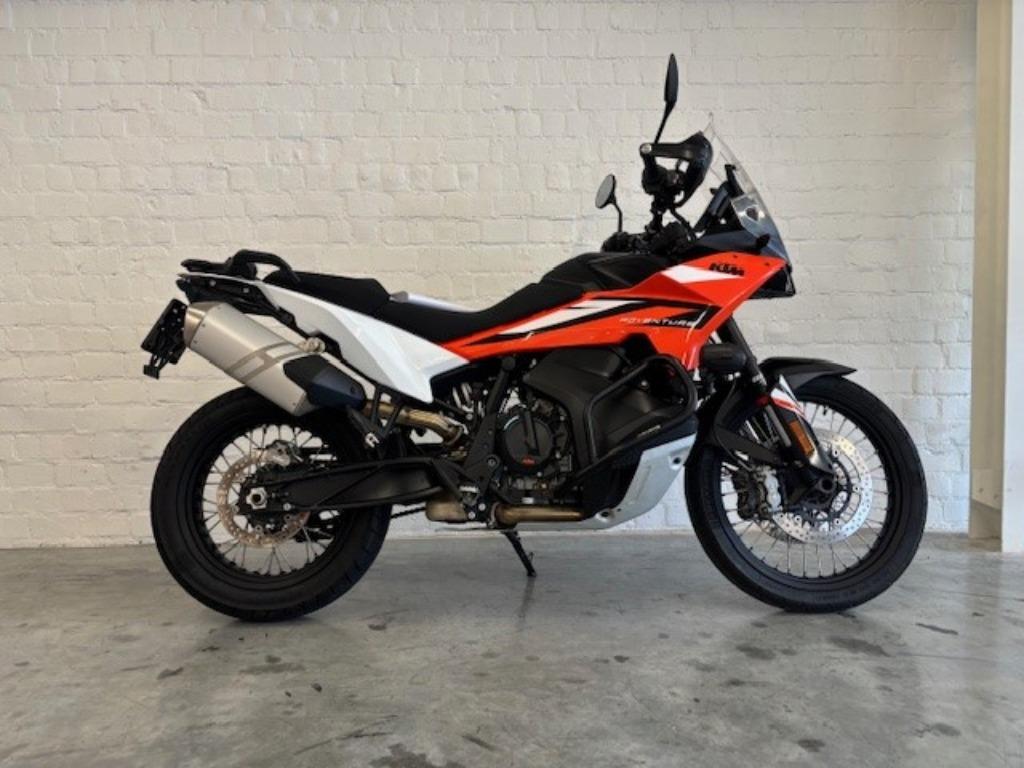 KTM 890 Adventure, Motoren, 2 cilinders, 890 cc, Motorrijbewijs A, Bedrijf