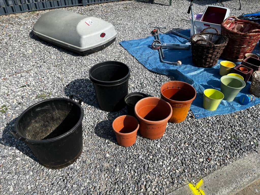 Divers pots et cache-pots, Ophalen, Gebruikt
