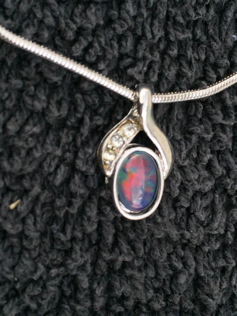 925 Sterling Zilver met prachtige Opaal triplet en zirkonia, Nieuw, Zilver, Zilver, Met edelsteen
