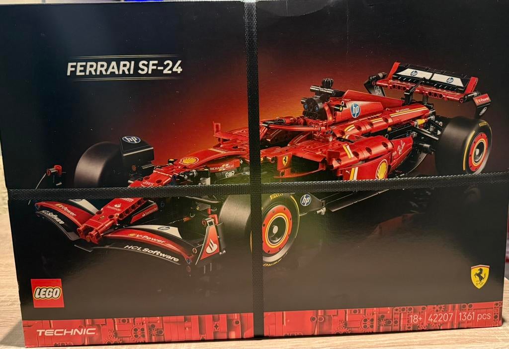 Lego Technic FERRARI SF24 42207, Ophalen, Zo goed als nieuw, Lego