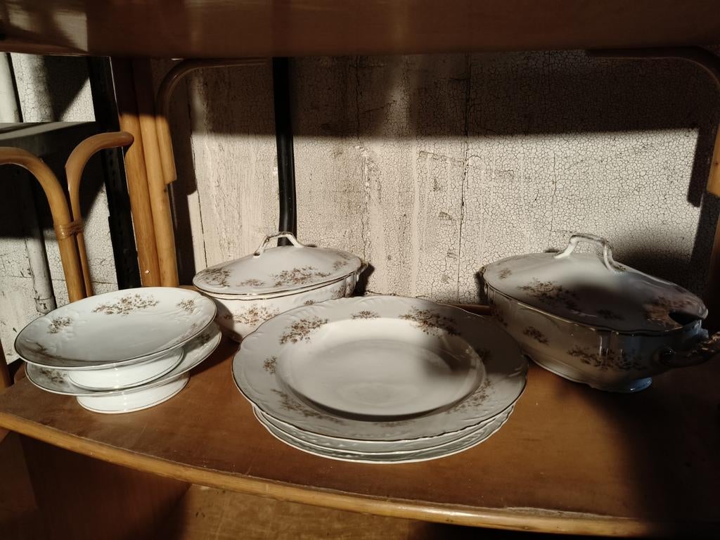 Porseleinen servies, Ophalen