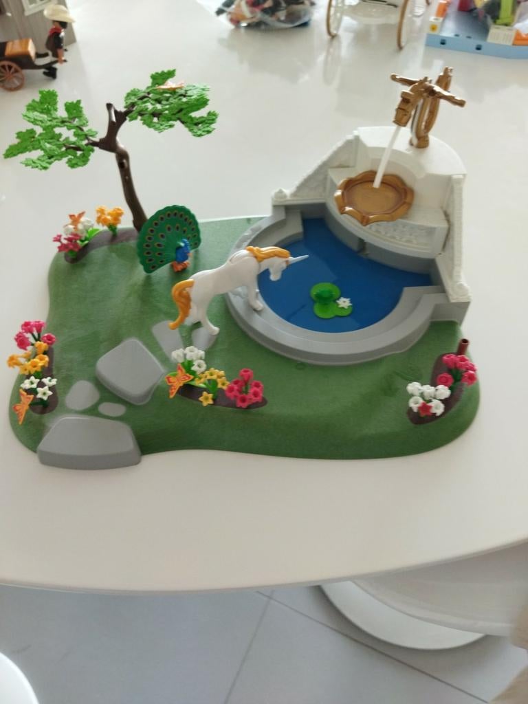 Playmobil-fontein met waterpomp, Kinderen en Baby's, Speelgoed | Playmobil, Ophalen of Verzenden, Zo goed als nieuw