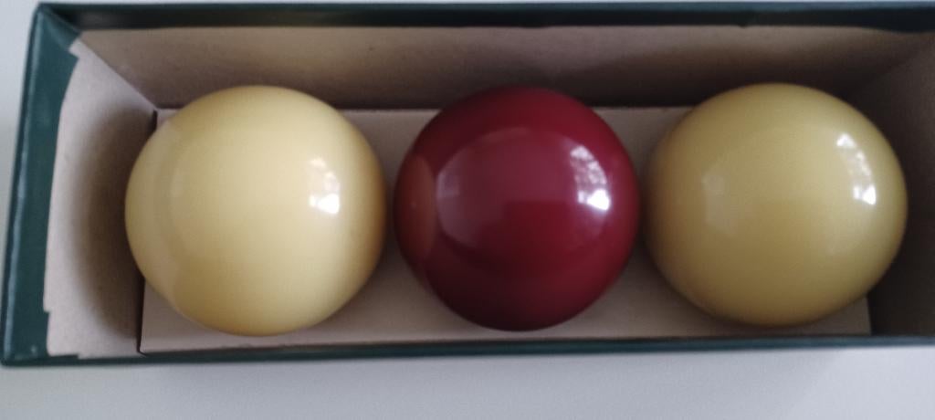 Boules de billard., Enlèvement, Comme neuf