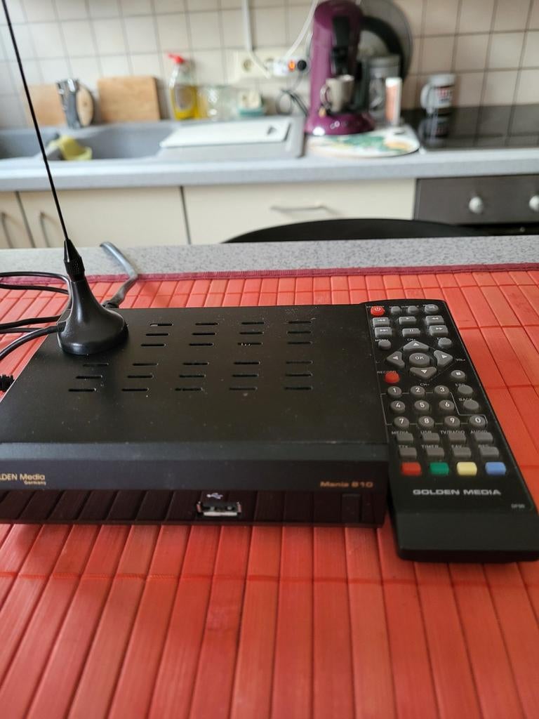 DVBT2 Full HD-decoder ., Audio, Tv en Foto, Decoders en Harddiskrecorders, Ophalen, Zo goed als nieuw, Decoder
