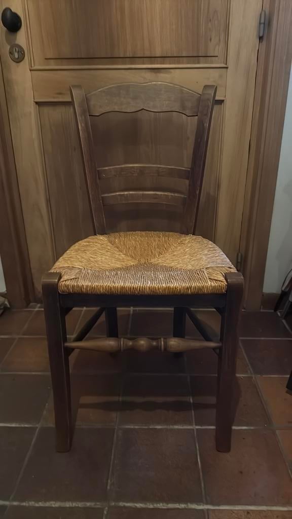 Houten stoelen met rieten zitgedeelte x 4, Ophalen
