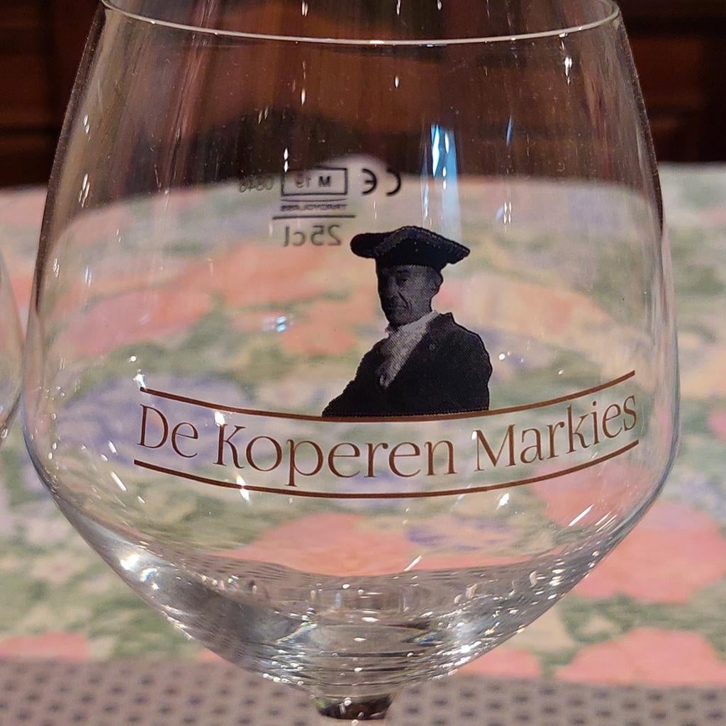 2 glazen de koperen markies, Ophalen of Verzenden, Zo goed als nieuw