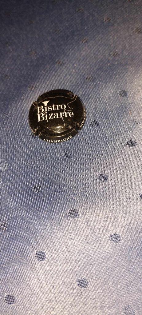 champagnecapsule / Bistro Bizarre/VEUVE DOUSSOT, Ophalen of Verzenden, Zo goed als nieuw, Overige typen