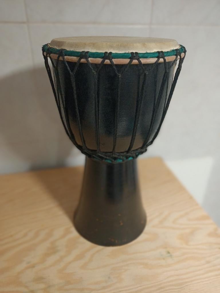 Djembe, Enlèvement, Utilisé