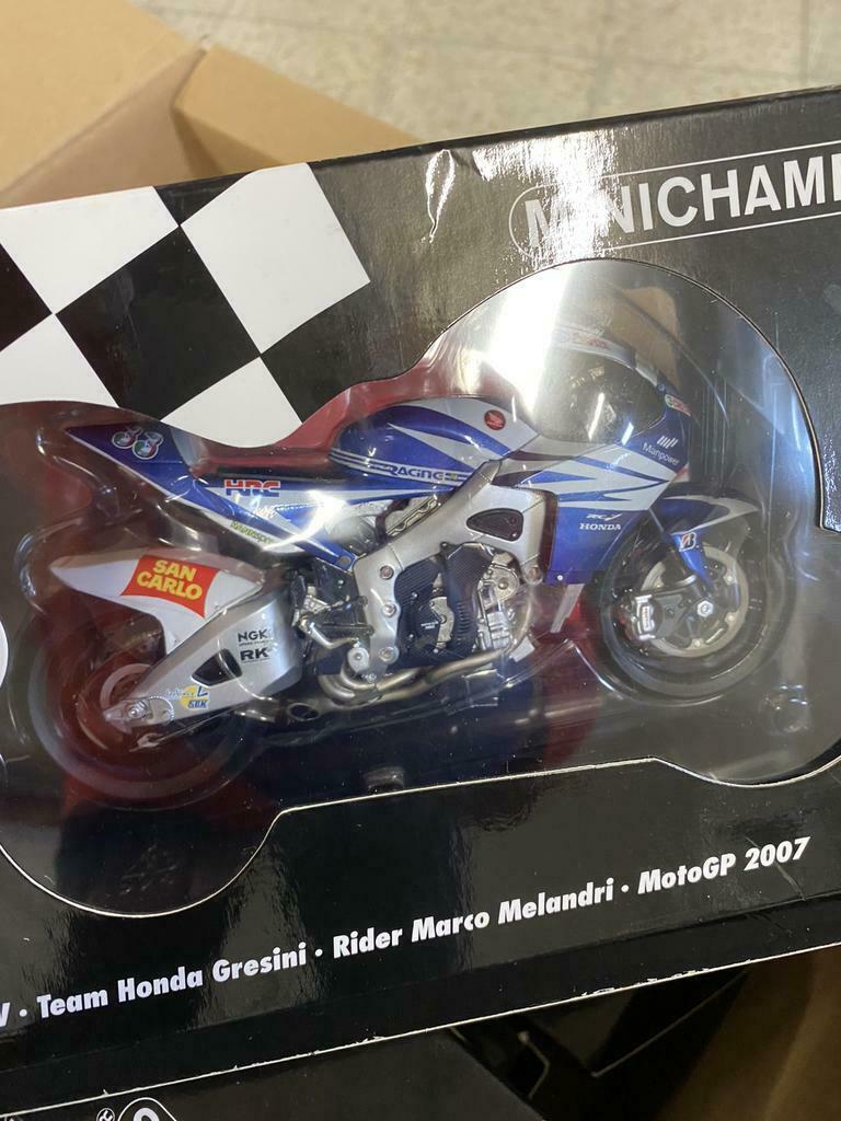 MotoGP Honda marco melandri 1/12 Minichamps nieuw, Hobby en Vrije tijd, Modelauto's | 1:5 tot 1:12, Ophalen, Nieuw