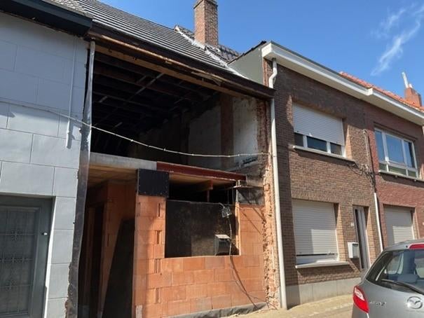 Renovatieproject + bouwvergunning te koop, Immo