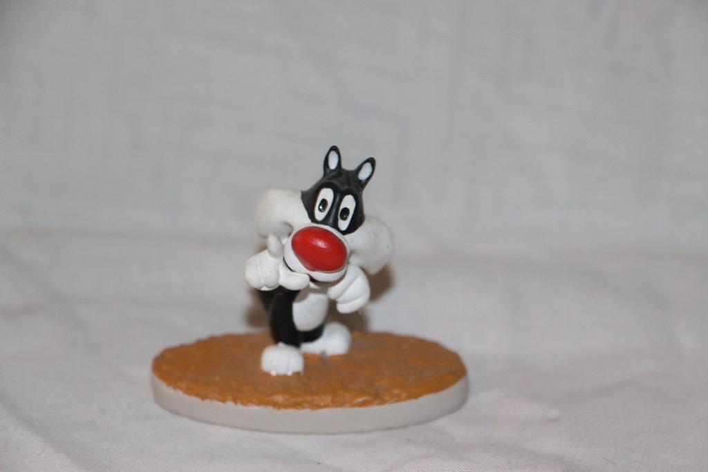 Figurine sylvestre junior, Enlèvement, Comme neuf, TV, Figurine ou Poupée