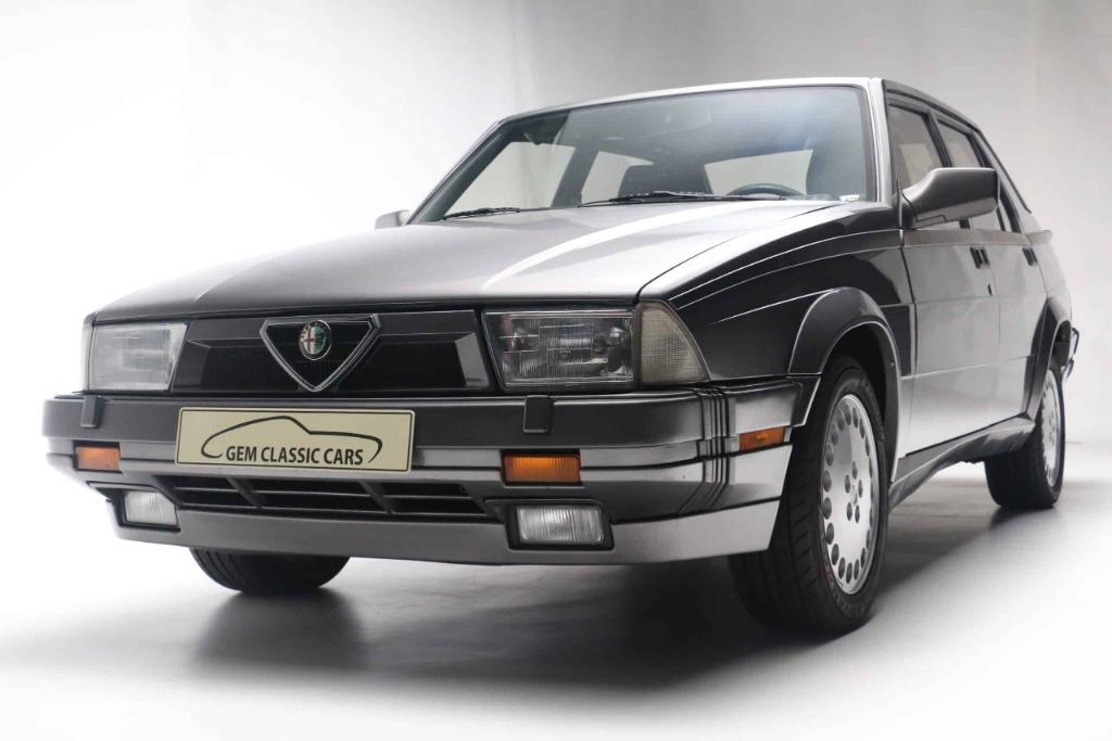 ALFA 75 „Milano Verde” 3.0L V6 uit 1989, 4 deurs, Zwart, Bedrijf, Elektrische ramen