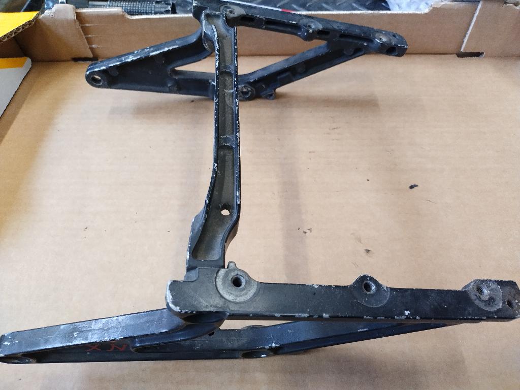 honda dominator 650 model '88-'91 bagagerek, Motoren, Ophalen of Verzenden, Gebruikt