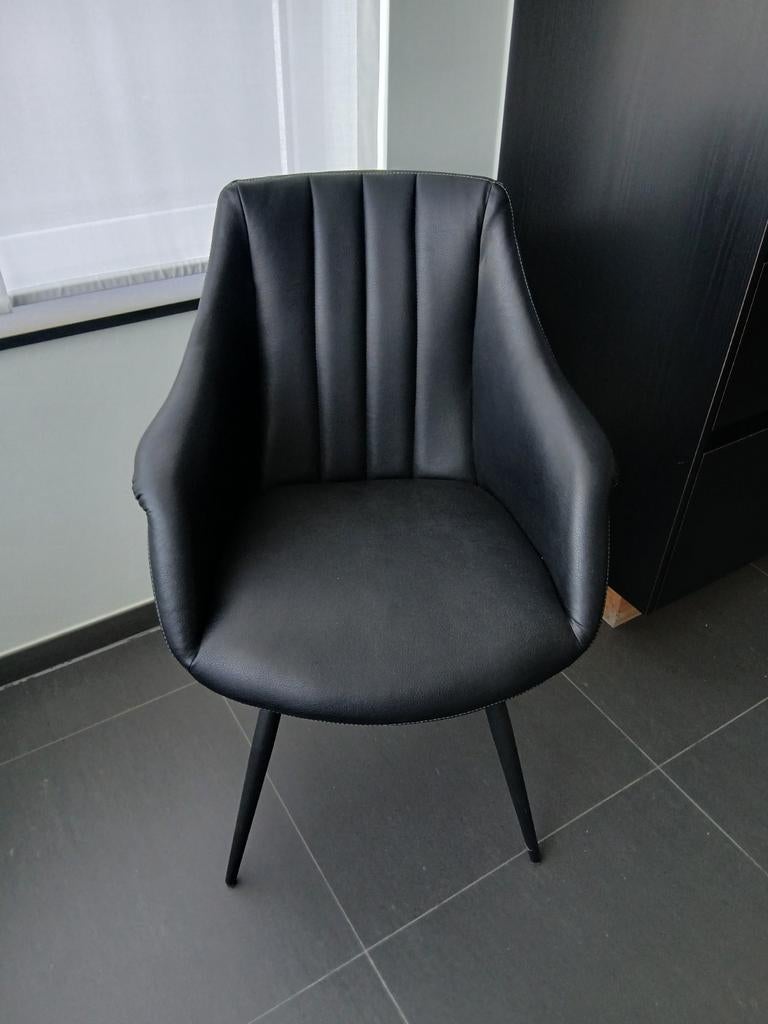 4 lederen stoelen, Huis en Inrichting, Ophalen, Zo goed als nieuw